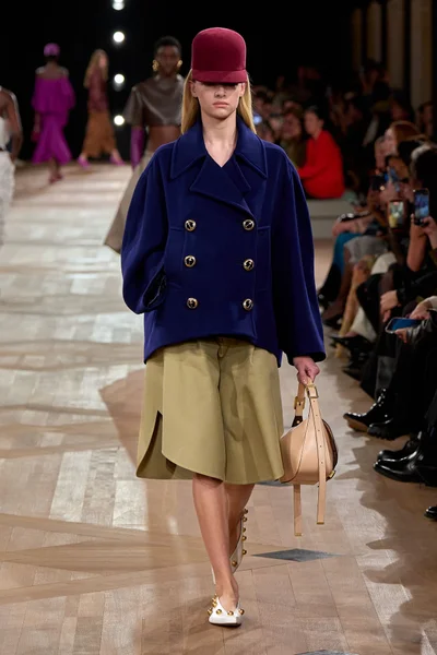 Look 42